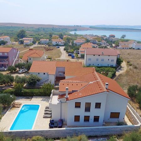 Villa Cvita Povljana Buitenkant foto