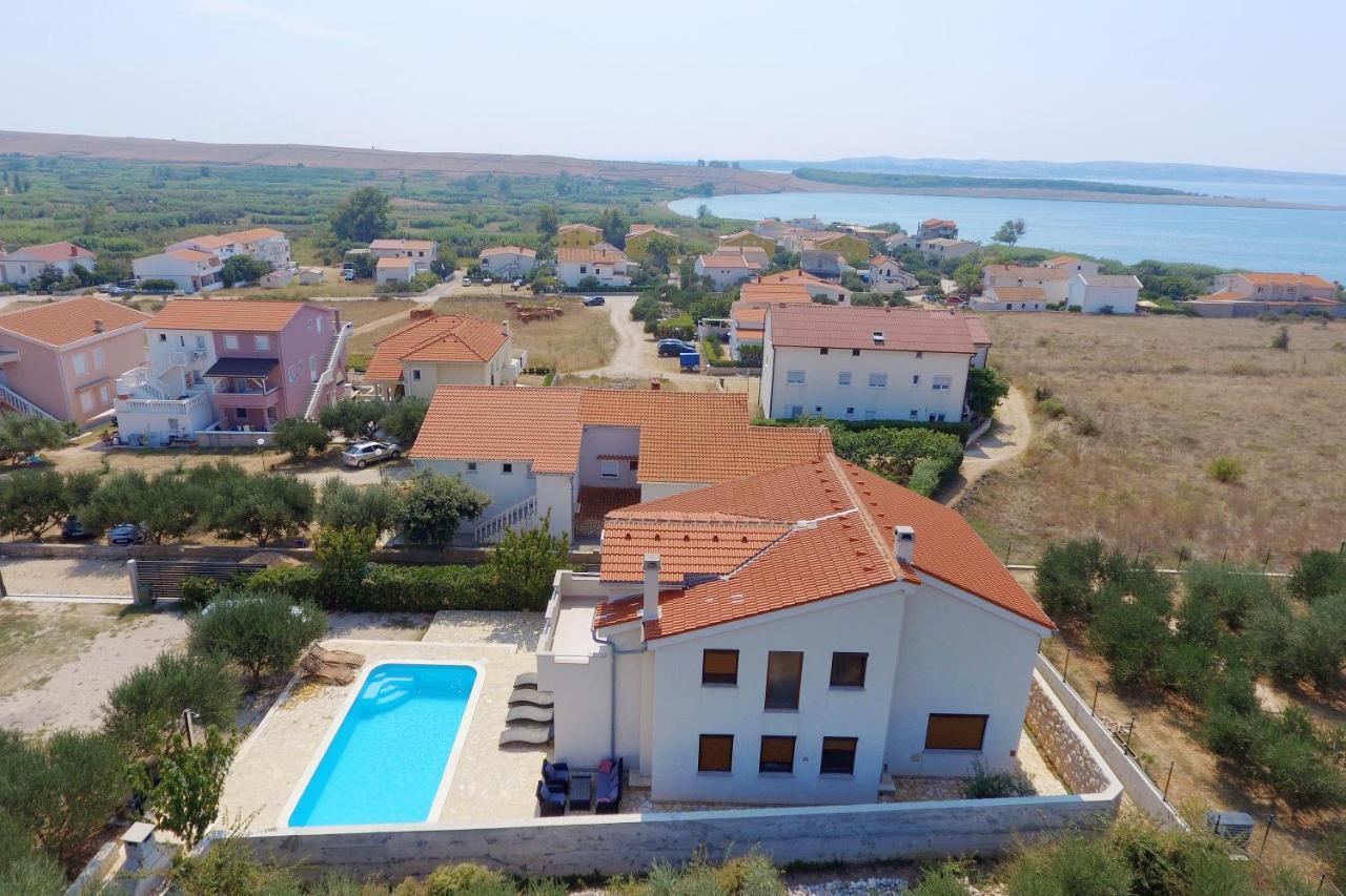 Villa Cvita Povljana Buitenkant foto